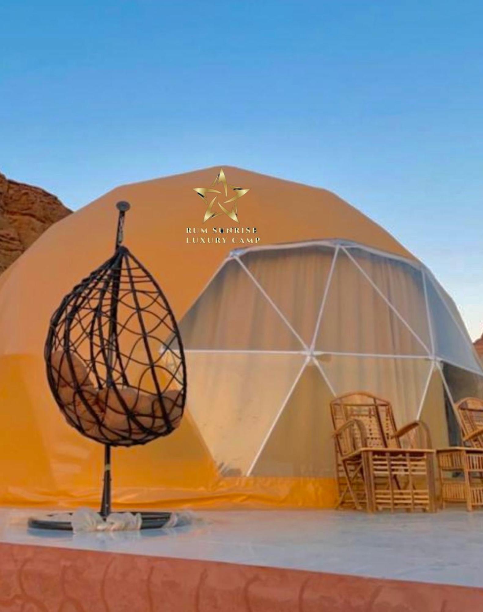 Rum Sunrlse Luxury Camp Wadi Rum Buitenkant foto