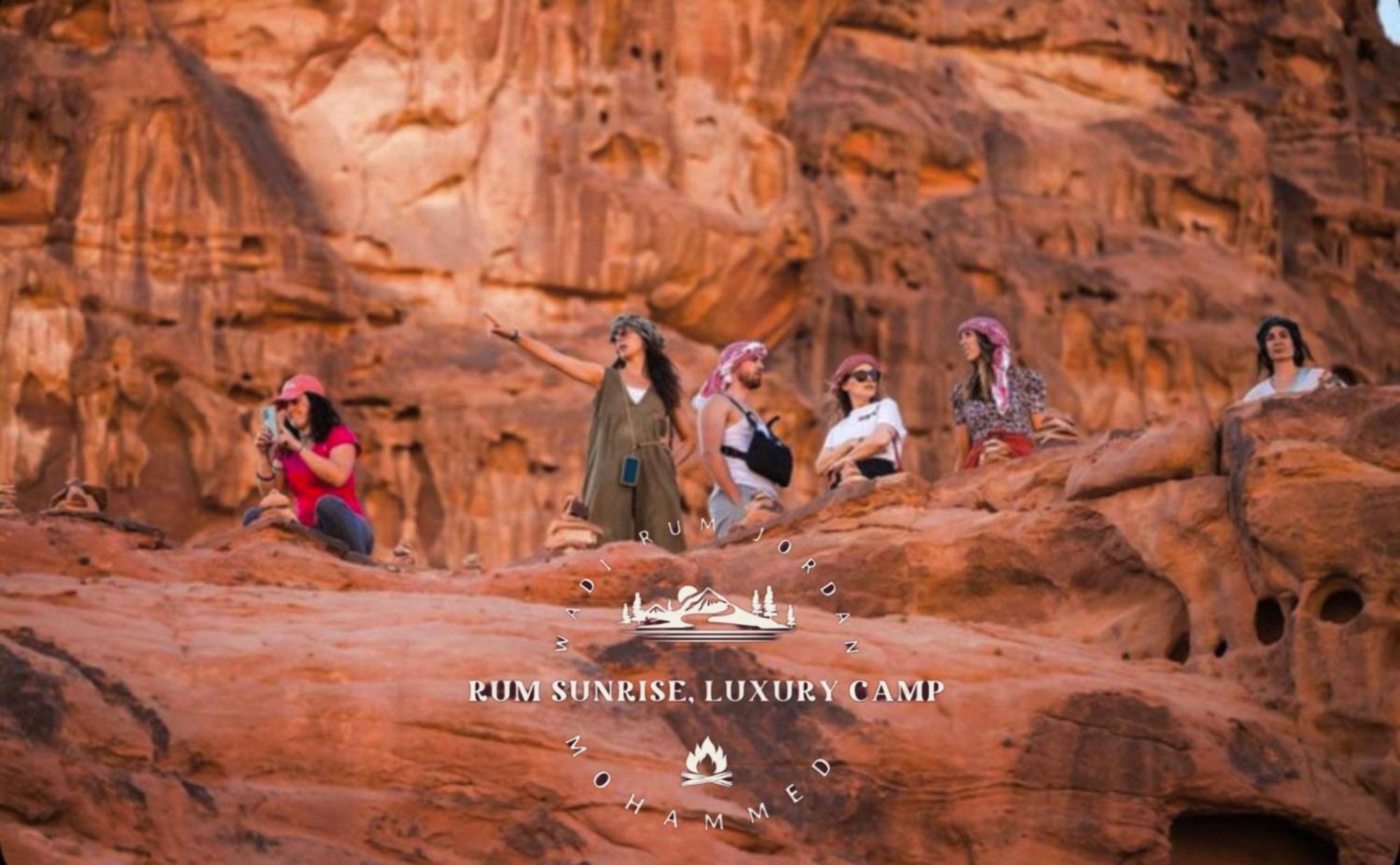 Rum Sunrlse Luxury Camp Wadi Rum Buitenkant foto
